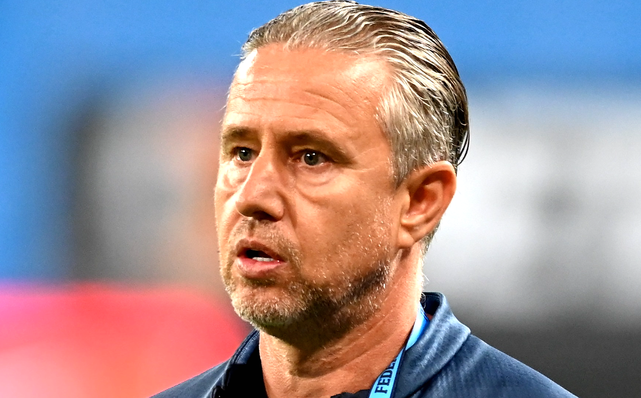 Imagine Stire Ce a făcut Laurențiu Reghecampf în Africa, după ce sudanezii au anunțat că e OUT | 2review.ro