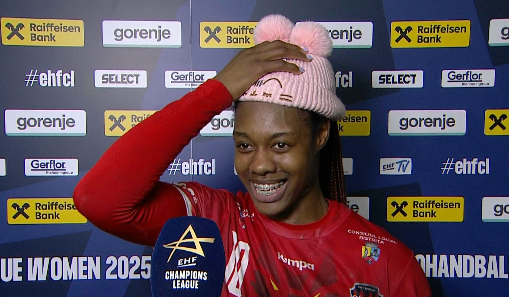 Imagine Stire MVP în Gloria Bistrița - Ikast 37-28, Danila So Delgado a făcut show și la interviu. Ce a spus Carlos Viver | 2review.ro