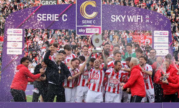 OB. Vicenza Mannschaft feiert Aufstieg in die Serie B Liga , Vicenza-Union Brescia , Italienische Serie C Dritte LIga ,