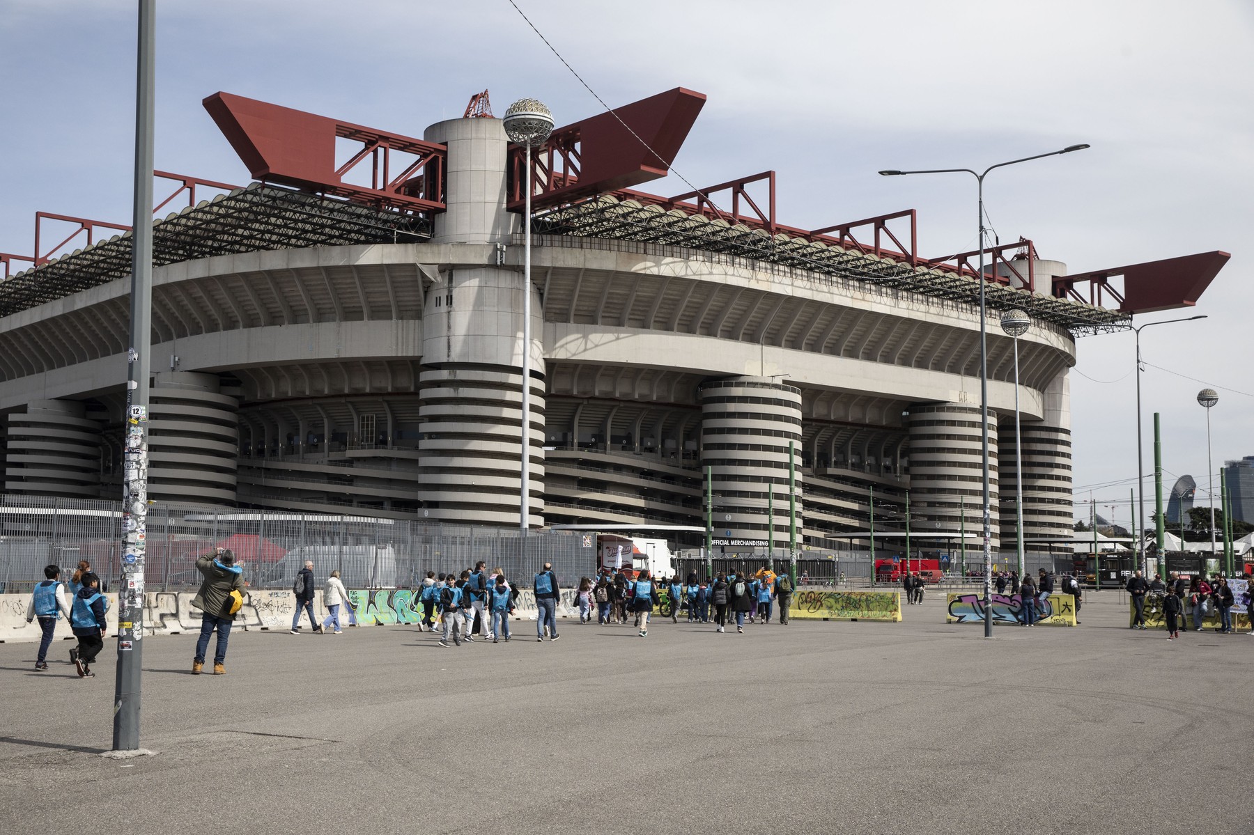 Scandal în Italia, după ce Milan și Inter au cumpărat San Siro! Nouă persoane sunt acuzate de corupție