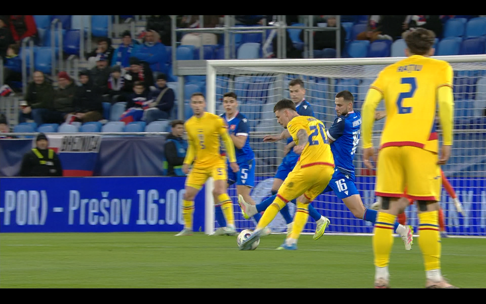 Slovacia - România 1-0, ACUM, pe digisport.ro. Ocazie mare semnată de Dennis Man!