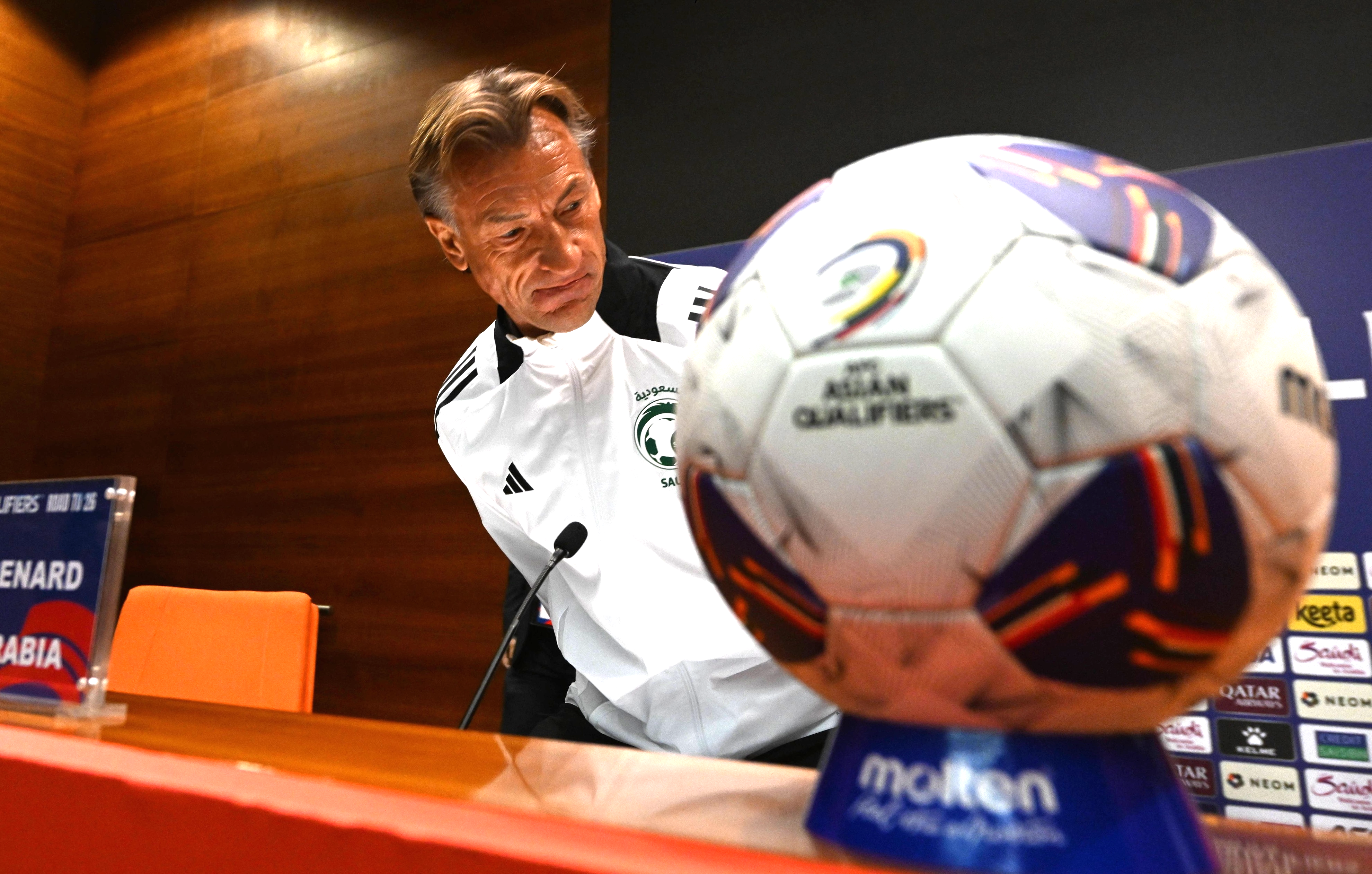 Imagine Stire OUT! Încă o țară a decis să-și dea afară selecționerul, înainte de Cupa Mondială | 2review.ro