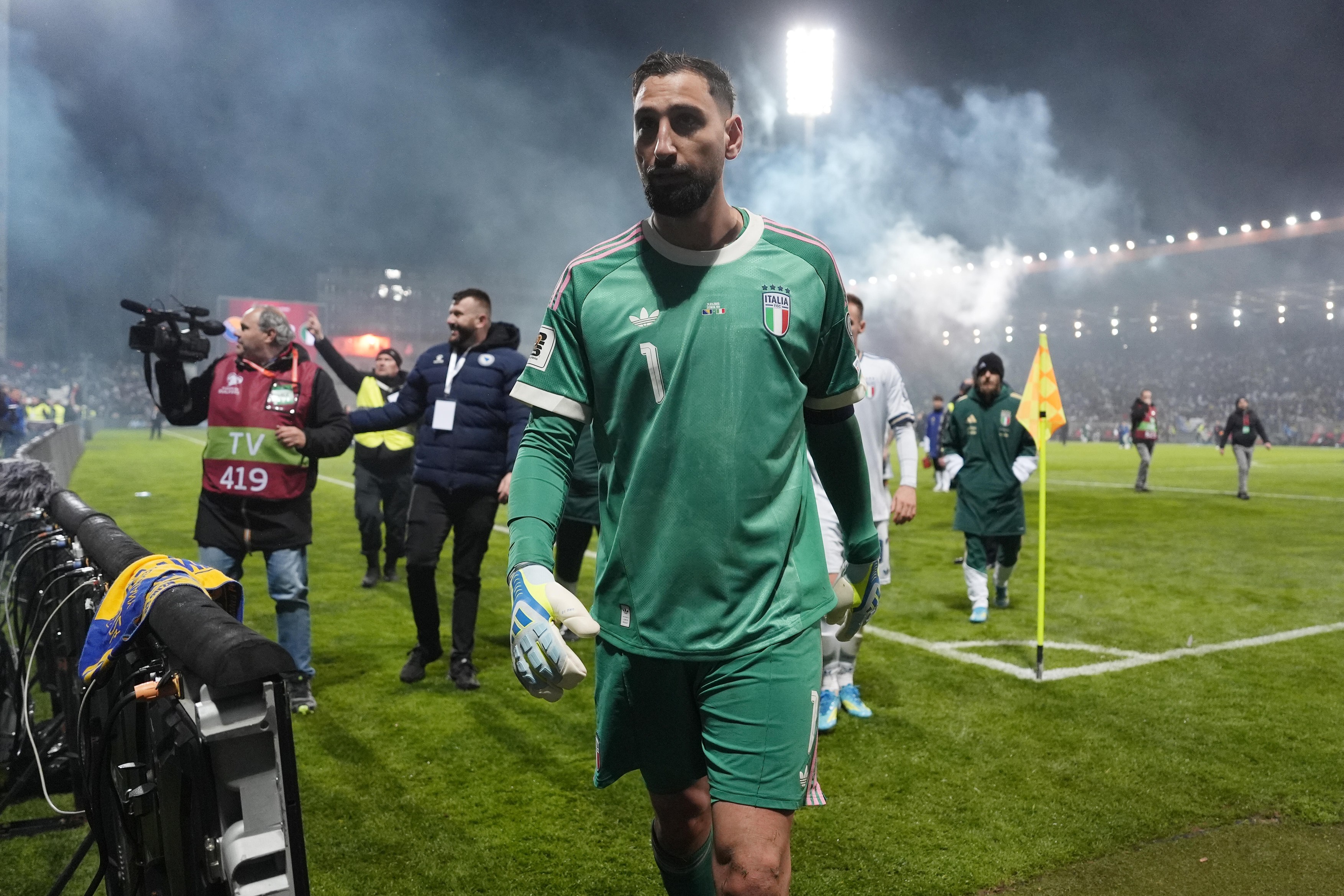Imagine Stire Bosniacii l-au făcut ”praf” pe Donnarumma, după calificarea la Mondial: ”Arogant și obraznic. E o rușine pentru fotbal” | 2review.ro