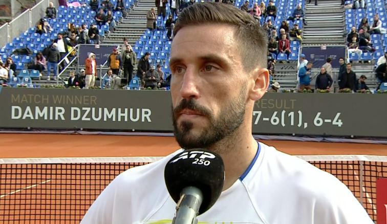 Imagine Stire Șumudică a făcut show la Țiriac Open! Damir Dzumhur, deranjat: ”Am avut probleme cu niște oameni din tribune” | 2review.ro