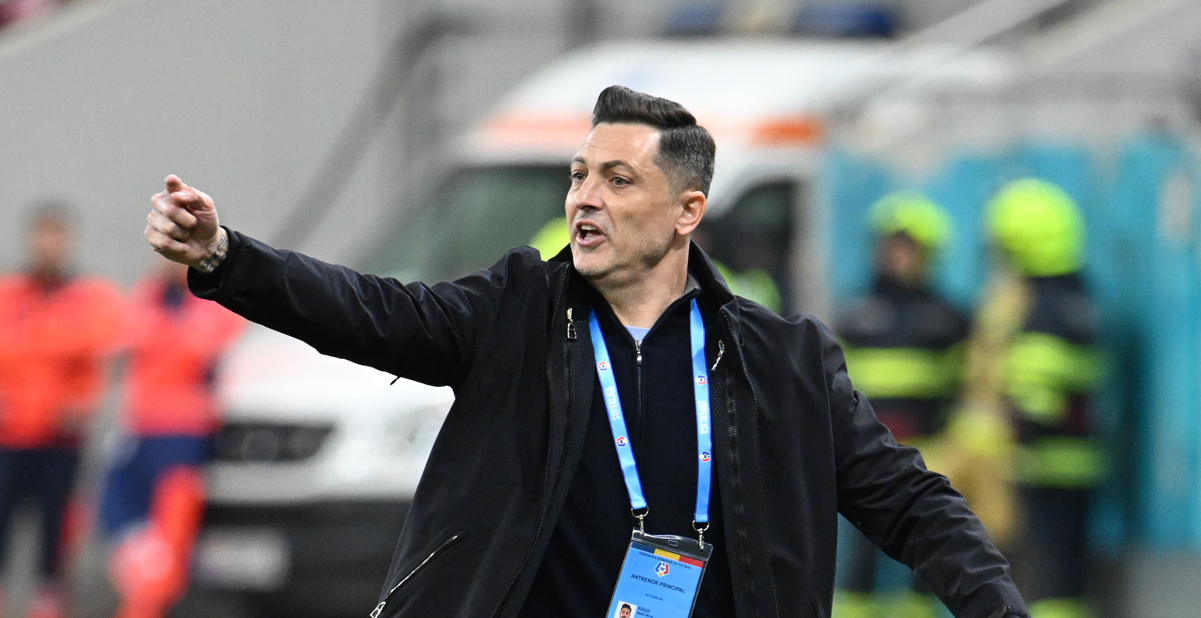 Imagine Stire OUT: Mirel Rădoi a decis primele trei plecări din vară de la FCSB! Un alt jucător are viitorul incert | 2review.ro