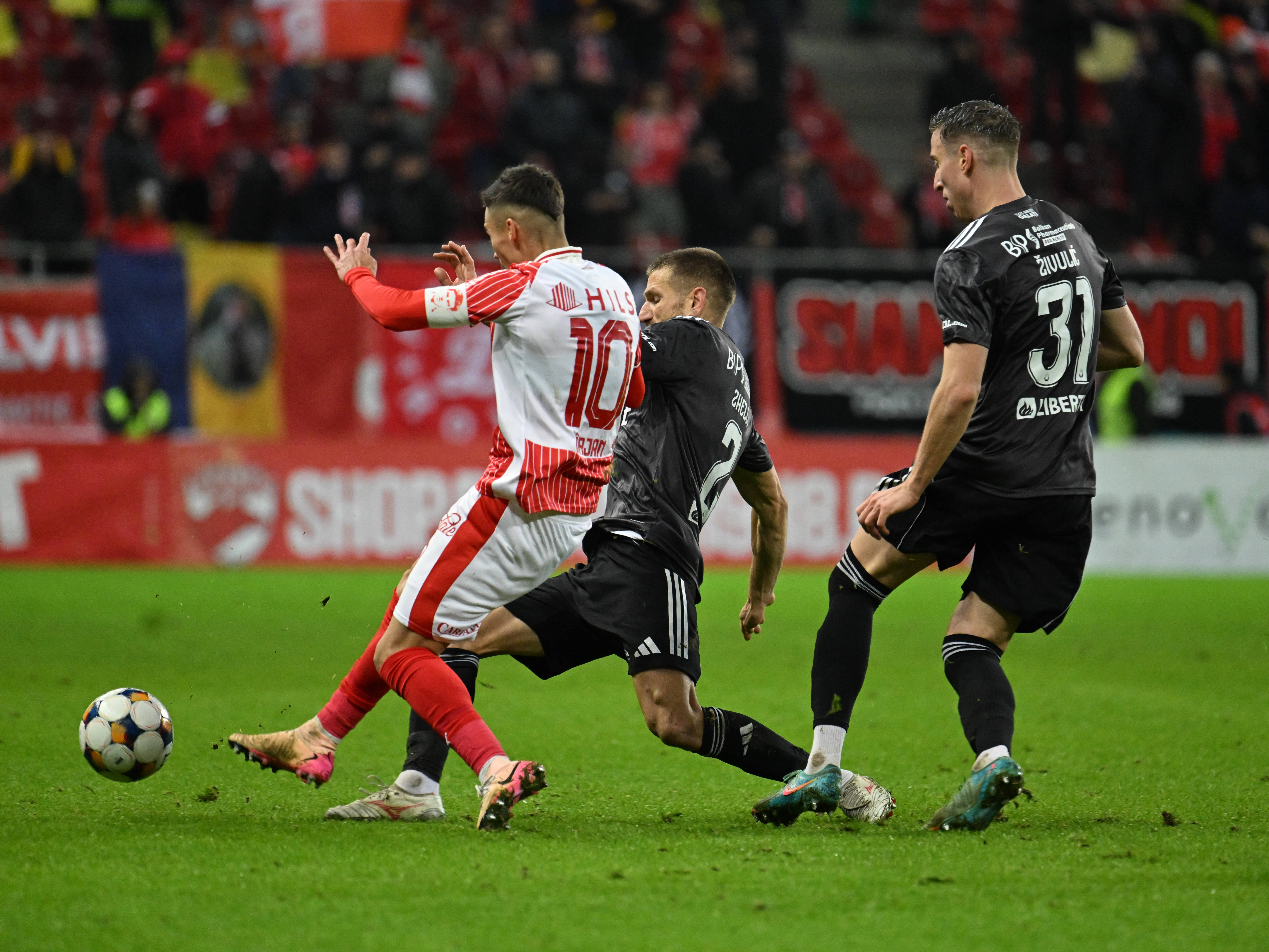 Imagine Stire Primul club din SuperLiga care se opune modificărilor aduse Legii 4: ”Conduc la îngrădirea drepturilor fanilor” | 2review.ro