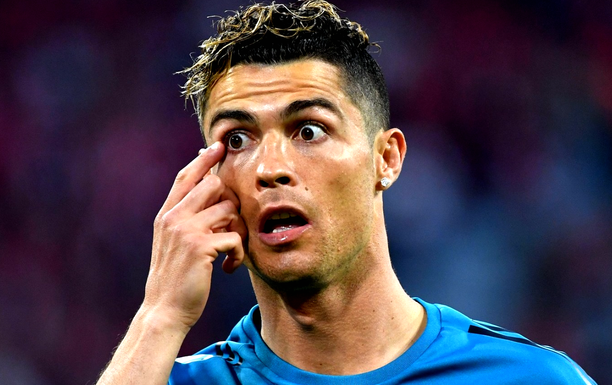 Imagine Stire N-a mai rezistat și s-a dus glonț la Cristiano Ronaldo: Îți rup capul! | 2review.ro