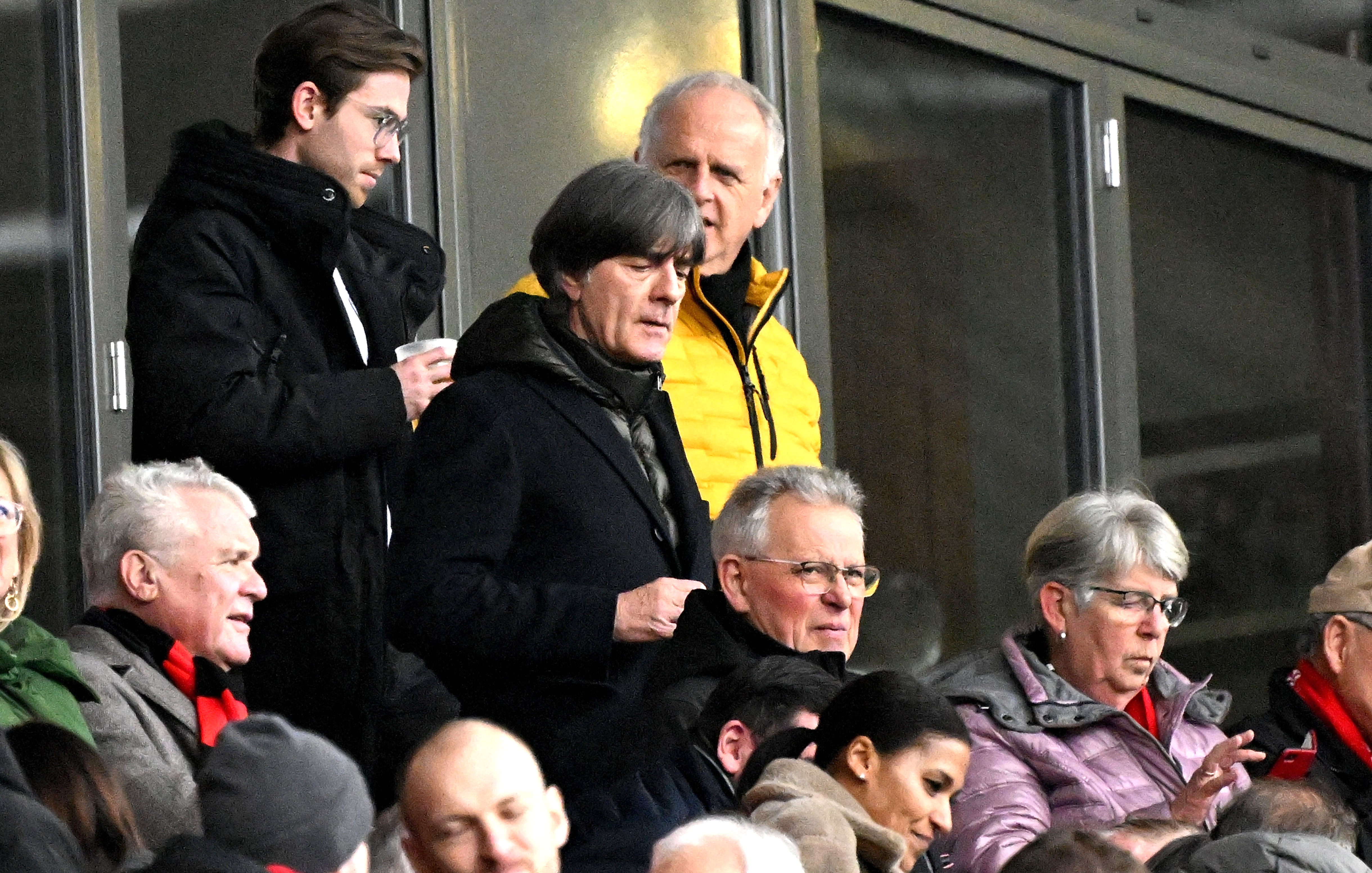 Imagine Stire Lovitură de teatru! Dat ca noul selecționer, a făcut anunțul: Nu m-a sunat nimeni de la echipa națională | 2review.ro