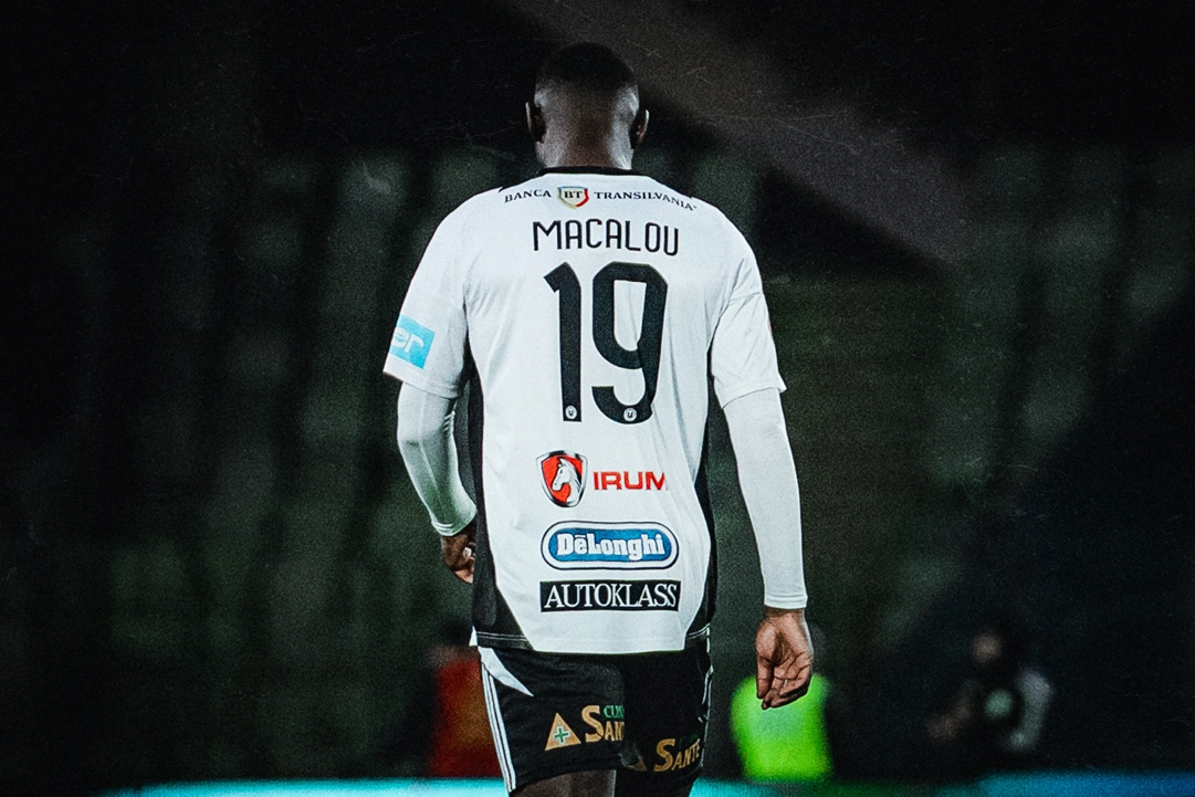 Imagine Stire Dramă la ”U” Cluj! Issouf Macalou a plecat din România | 2review.ro