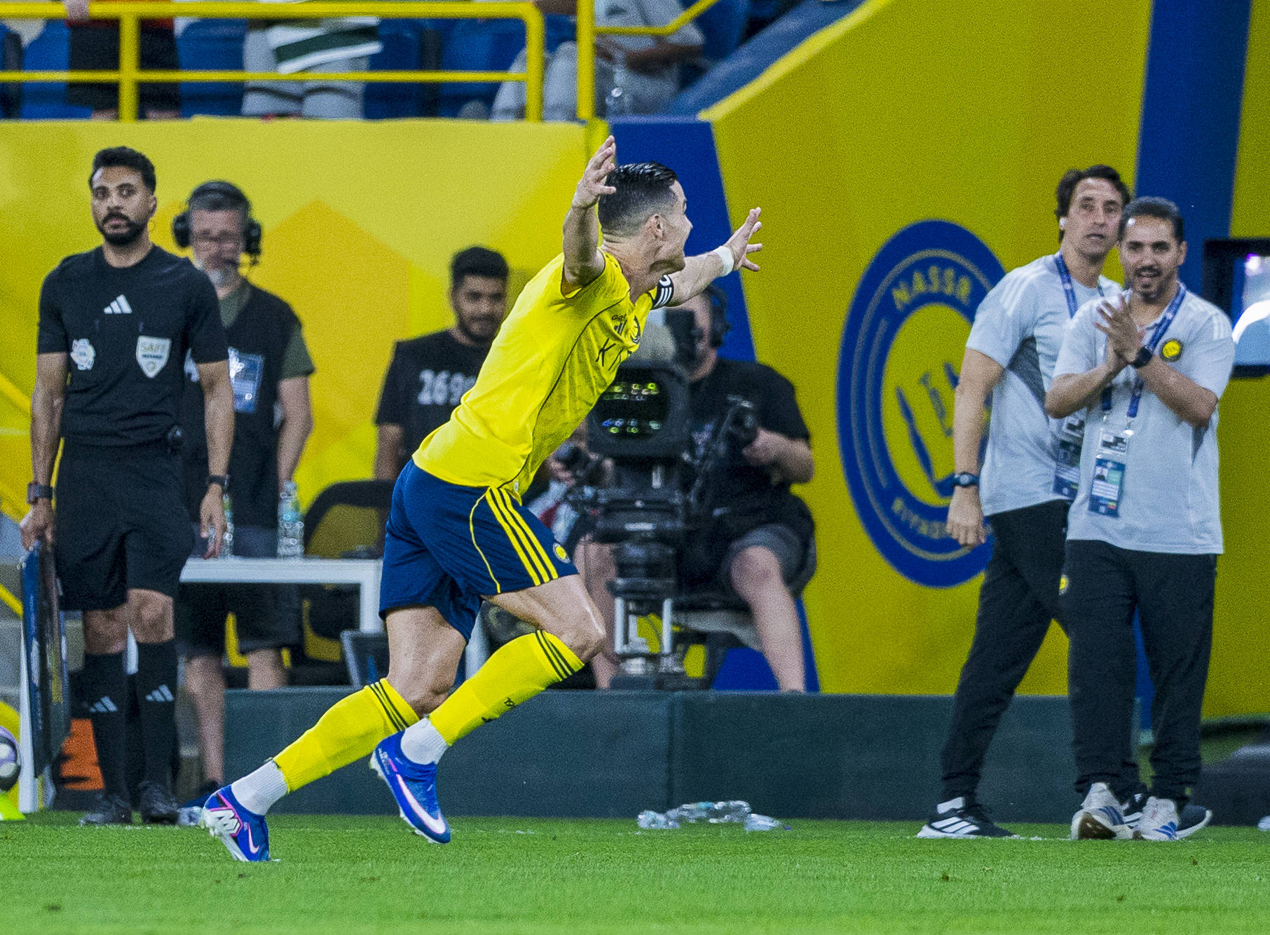 Imagine Stire Cristiano Ronaldo a revenit pe teren și a început SHOW-ul | 2review.ro