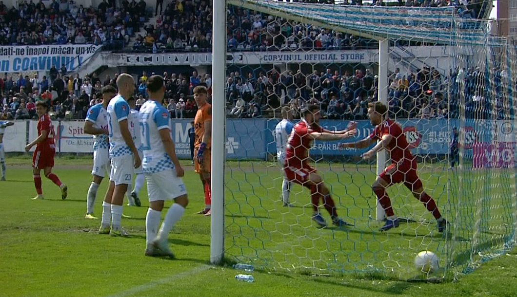 Imagine Stire Corvinul - Sepsi 0-1! Covăsnenii au dat lovitura și le-au produs hunedorenilor primul eșec din sezon! Rezultatele Ligii 2 | 2review.ro