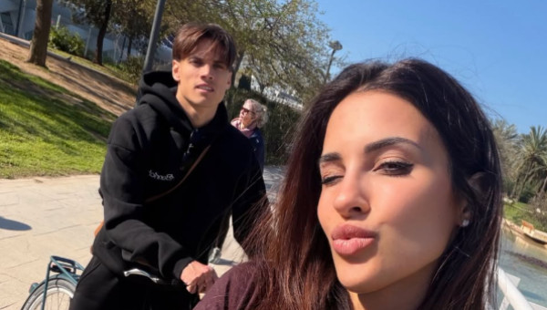 FOTO O prezentatoare TV, în vacanță cu un bărbat cu 11 ani mai tânăr: internetul ”a explodat”