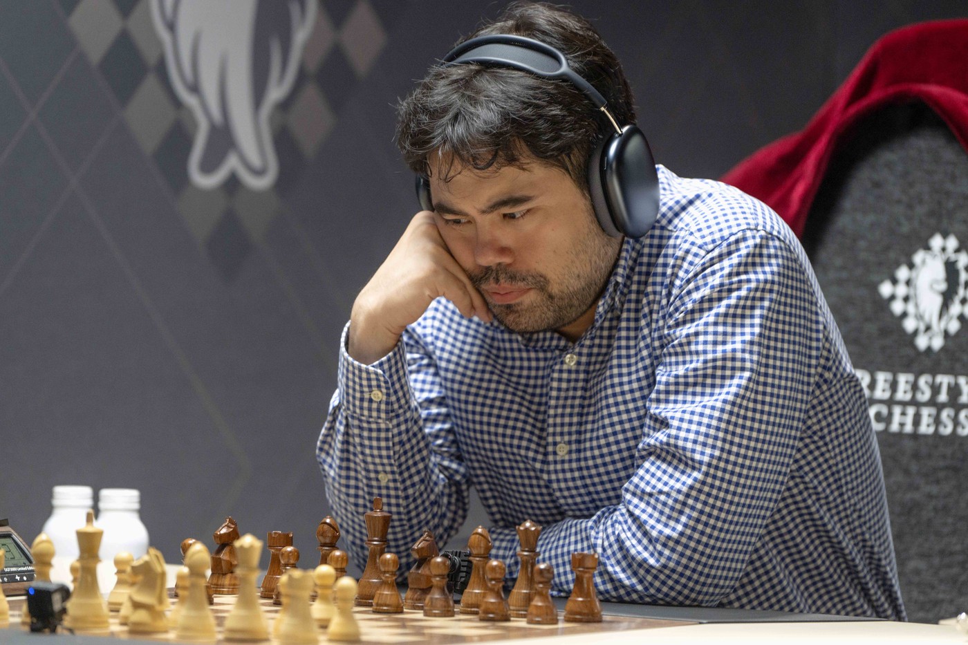 Imagine Stire S-a gândit peste o oră pentru a face o mutare la șah, adversarul a ieșit căscând și a urmat ceva total neașteptat: ”Mare greșeală” | 2review.ro