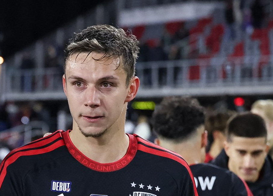 Imagine Stire Louis Munteanu, revenire de coșmar pe teren! Huiduit copios de fani, după umilința cu 0-4 din MLS | 2review.ro