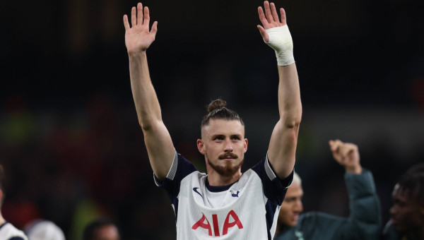 ADIO, Tottenham! Transferul lui Radu Drăgușin, în "linie dreaptă"