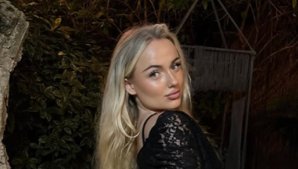 Renegată și jignită de propriii părinți, a luat o decizie la care nu se aștepta nimeni. Are doar 20 de ani