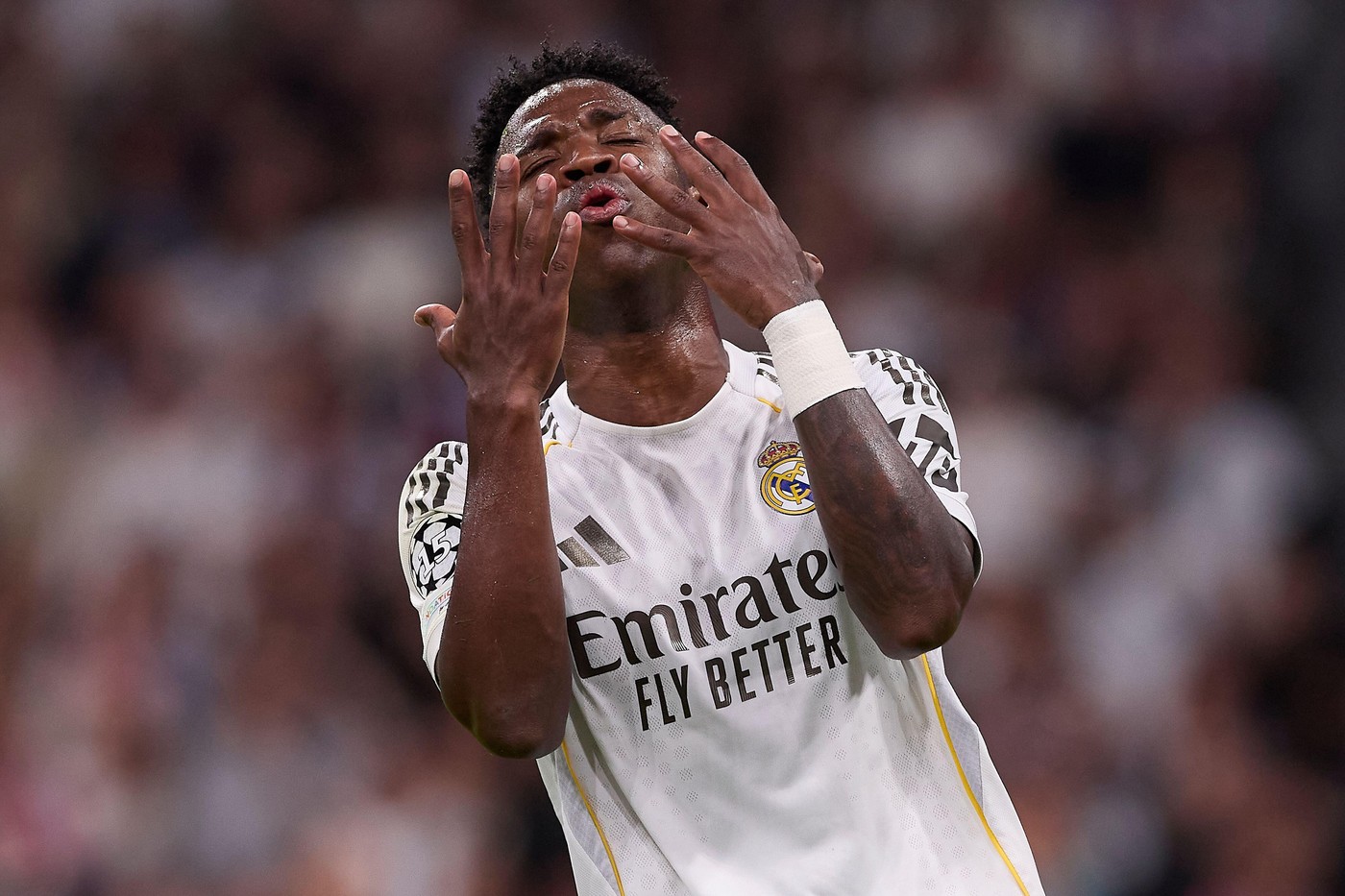 Imagine Stire ”E absolut groaznic!”. N-a avut milă de Vinicius Junior, după Real Madrid - Bayern: ”Incredibil de enervant” | 2review.ro