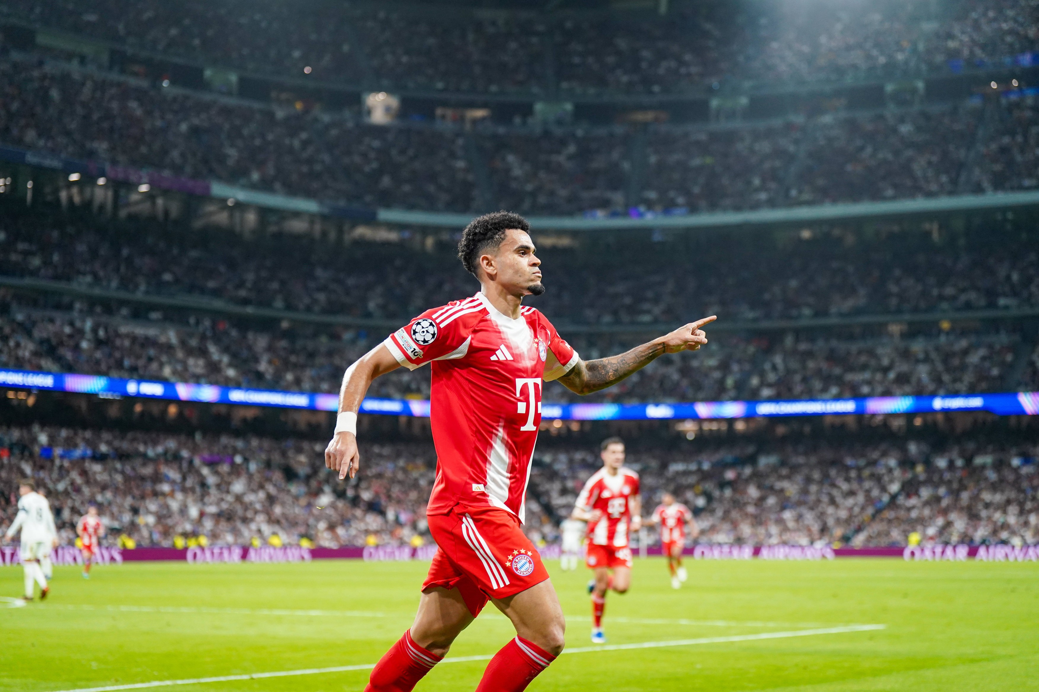 Imagine Stire Luis Diaz, nemulțumit după ce Bayern s-a impus cu 2-1 în fața lui Real, pe Bernabeu | 2review.ro