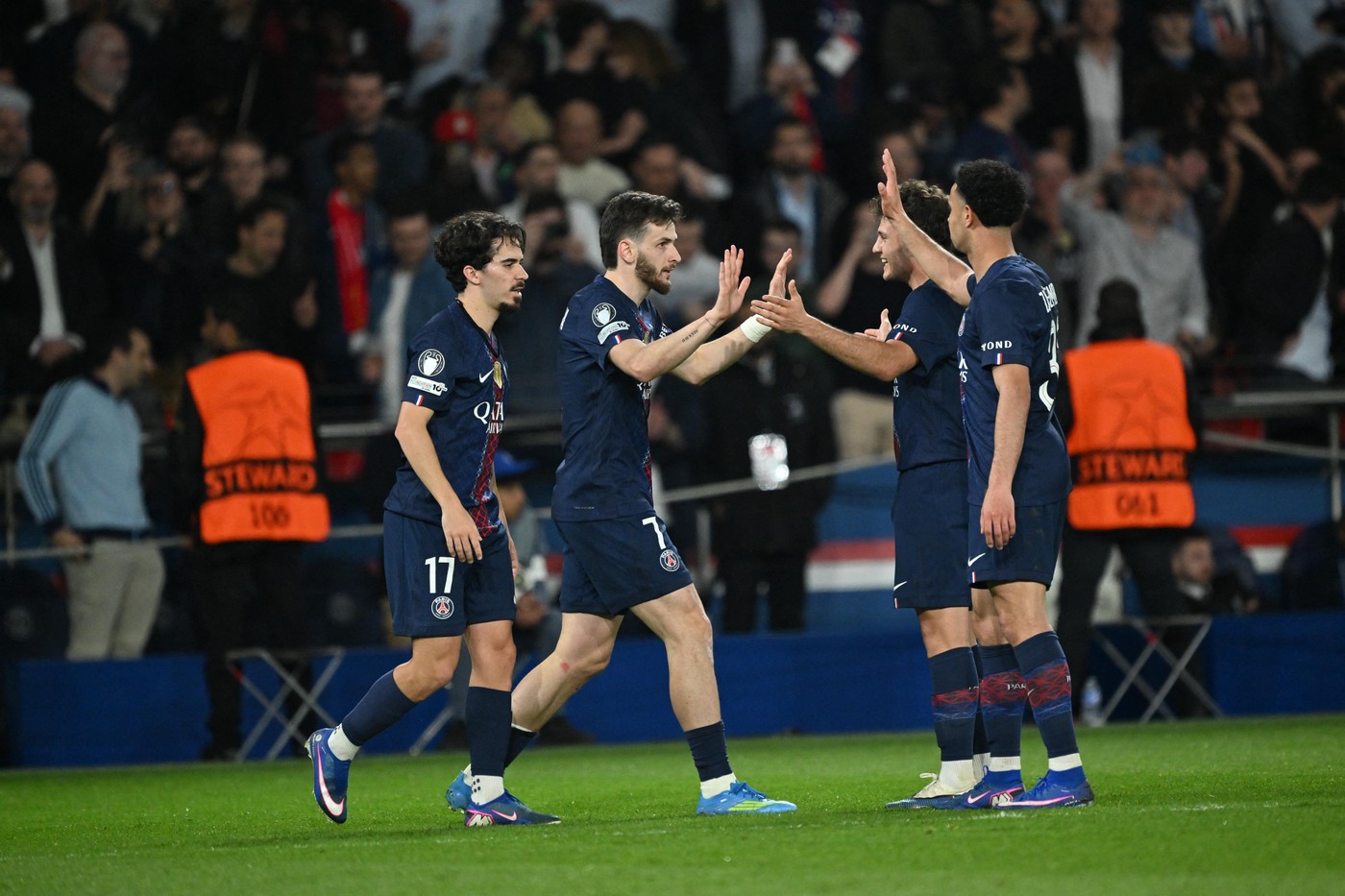 Imagine Stire PSG - Liverpool 2-0. Campioana en-titre s-a impus și pornește cu prima șansă la calificarea în semifinale | 2review.ro