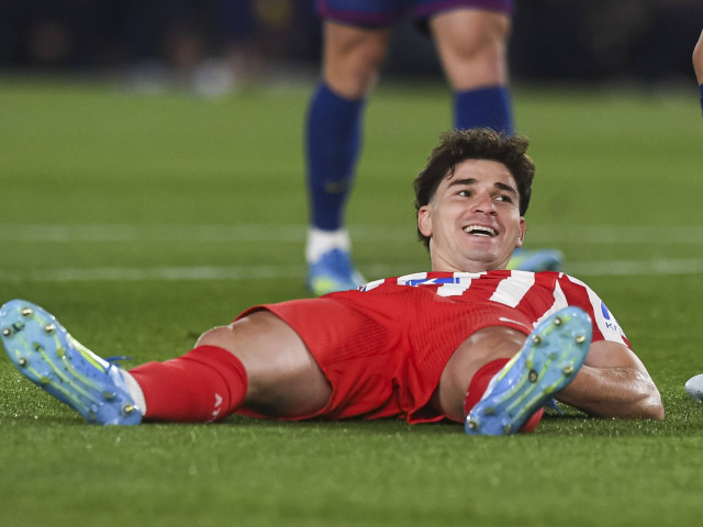 Poza pentru articolul Julian Alvarez a marcat în poarta Barcelonei și a scris istorie pentru Atletico în Champions League