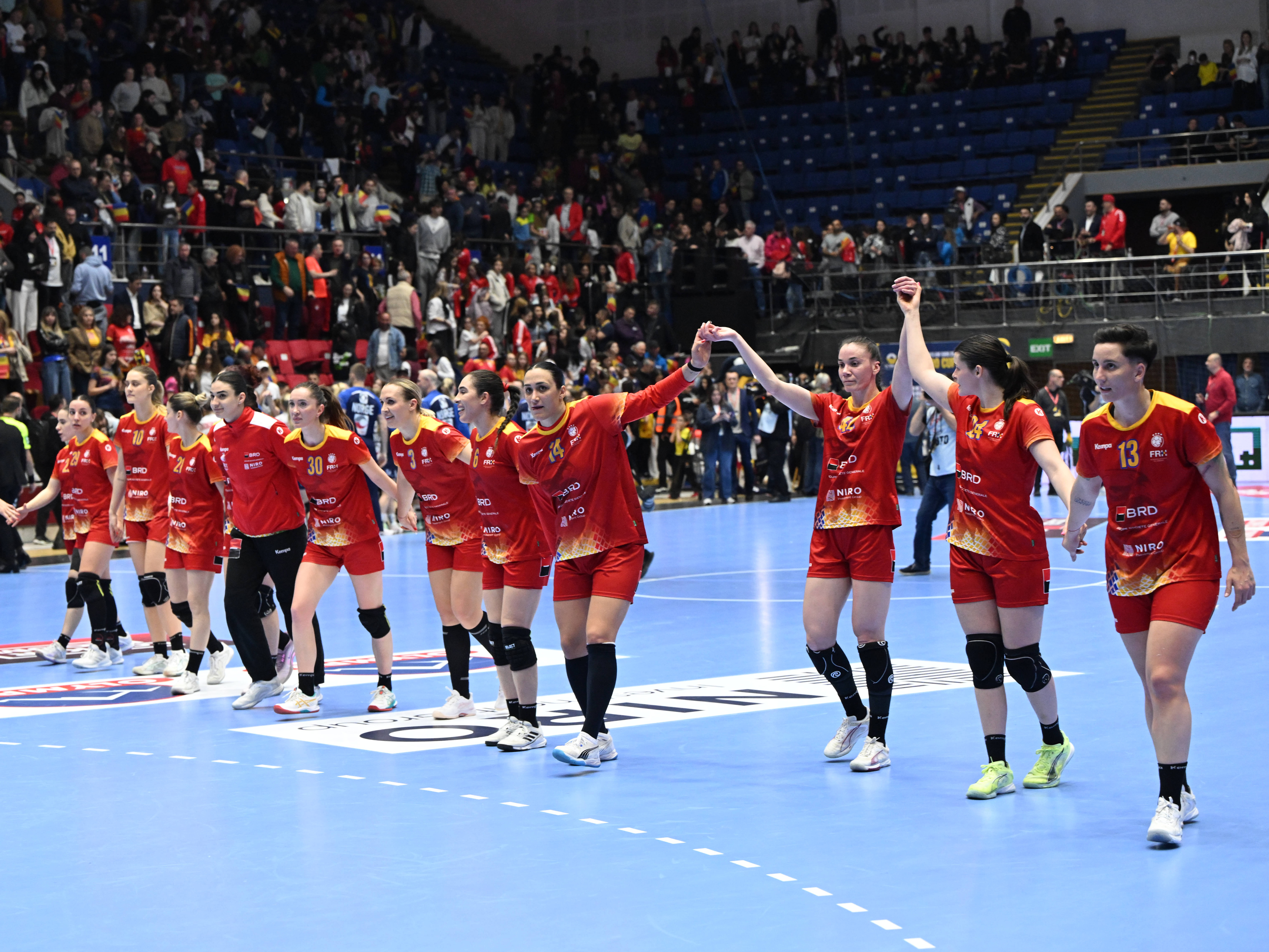 Imagine Stire Polonia - România 34-38. ”Tricolorele” s-au calificat în Final Four-ul EURO Cup 2026! | 2review.ro