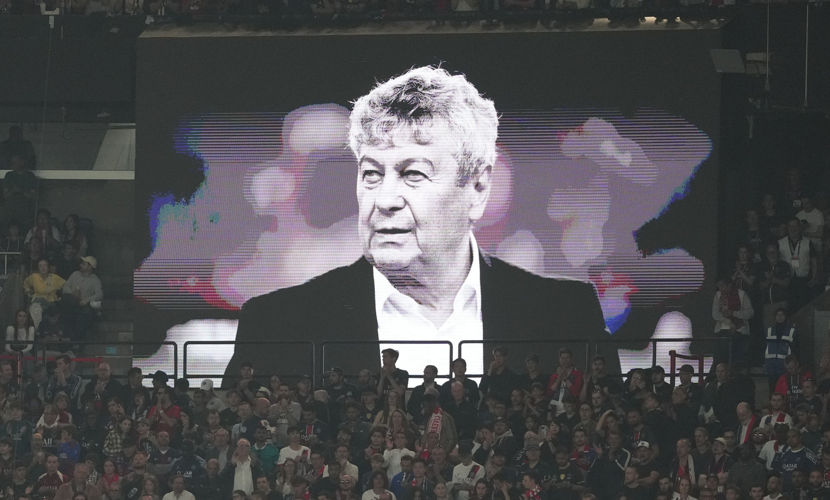 Imagine Stire Gică Popescu, profund marcat de moartea lui Mircea Lucescu: ”Mi-au tremurat genunchii când l-am văzut” | 2review.ro