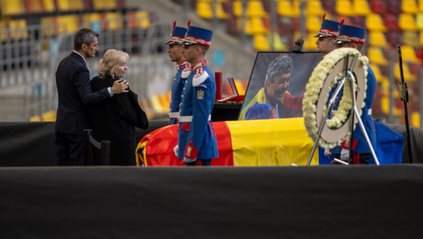 A vrut să-și ia rămas bun de la Mircea Lucescu, dar s-a întors din drum! Ce aștepta din partea Guvernului