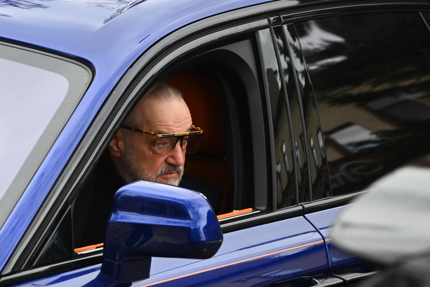 Imagine Stire La revedere, permis! Cu cât gonea Gigi Becali în Pipera, în prima zi de Paște | 2review.ro