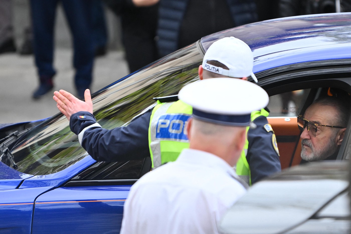 Imagine Stire Cât timp a rămas Gigi Becali fără permis, după ce a fost prins cu 109 kilometri pe oră în Pipera | 2review.ro