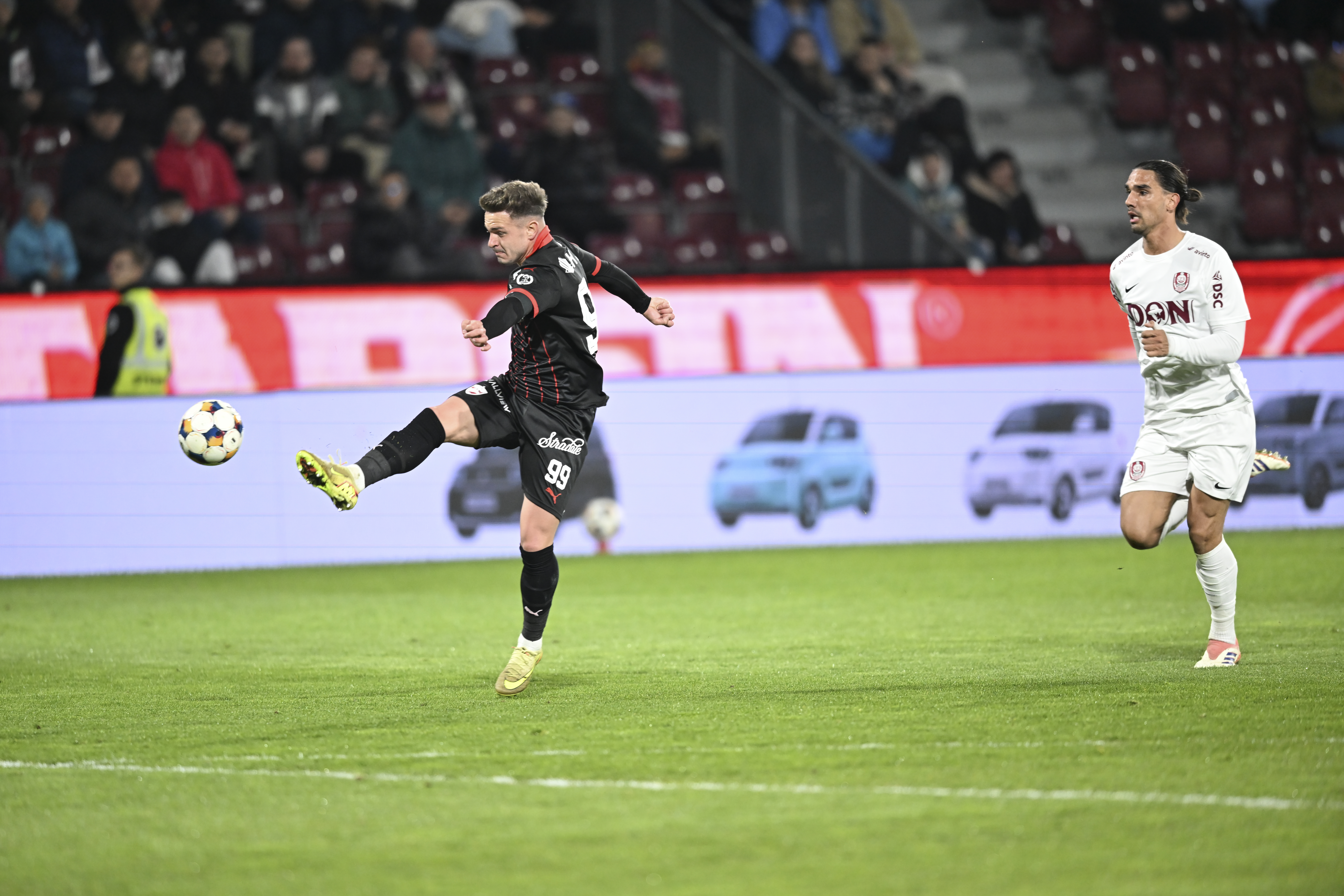 Imagine Stire CFR Cluj - Dinamo 1-1, ACUM, Digi Sport 1. GOOL! Sinyan a egalat pentru ardeleni | 2review.ro