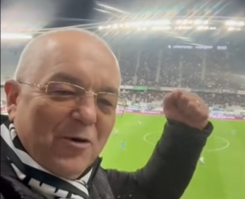 Emil Boc, show în tribune la "U" Cluj - Universitatea Craiova! A filmat tabela, apoi a postat un mesaj