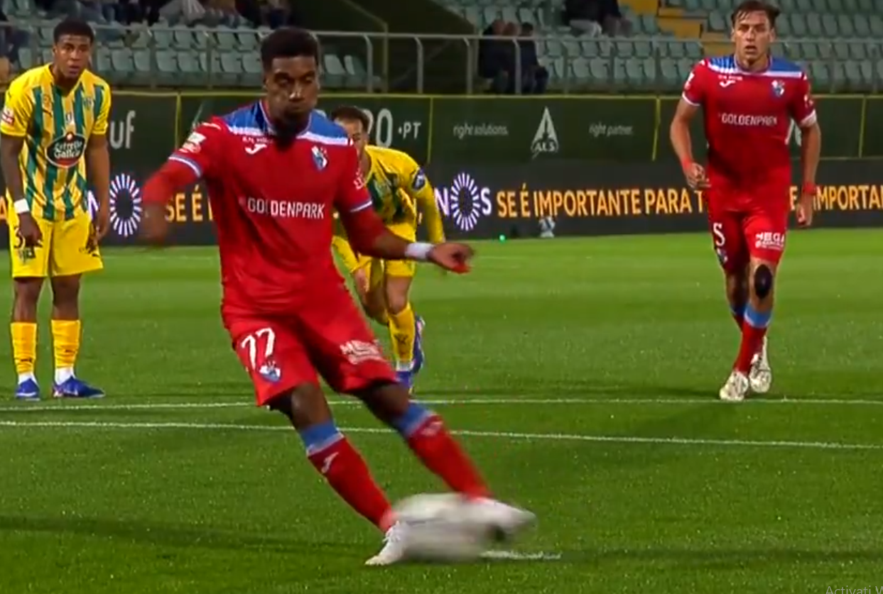 S-a scris istorie în fotbal! Noua regulă a penalty-ului a fost aplicată în Portugalia