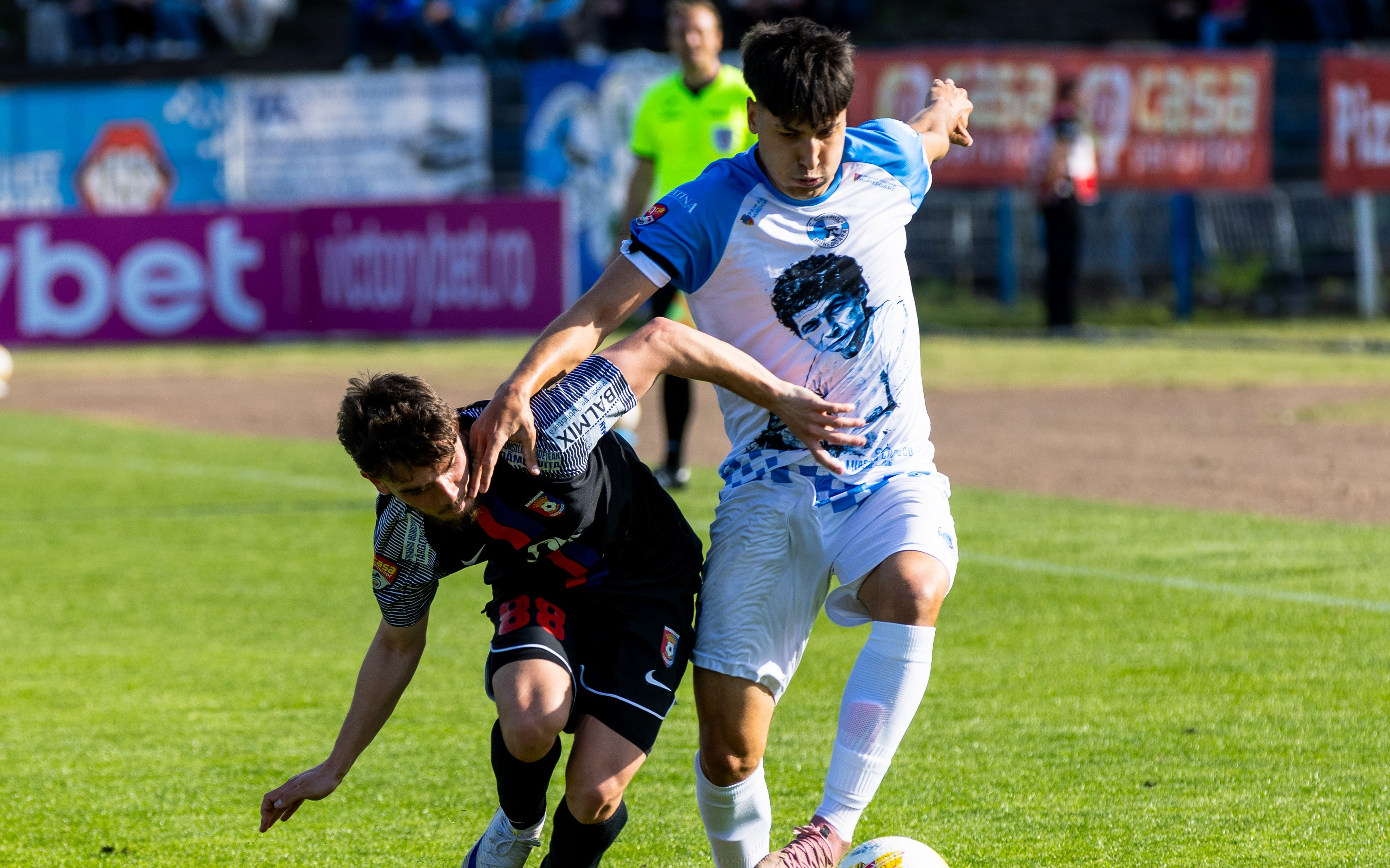 Imagine Stire Corvinul - Chindia 2-0. Hunedorenii au făcut un pas uriaș spre promovarea în SuperLigă | 2review.ro