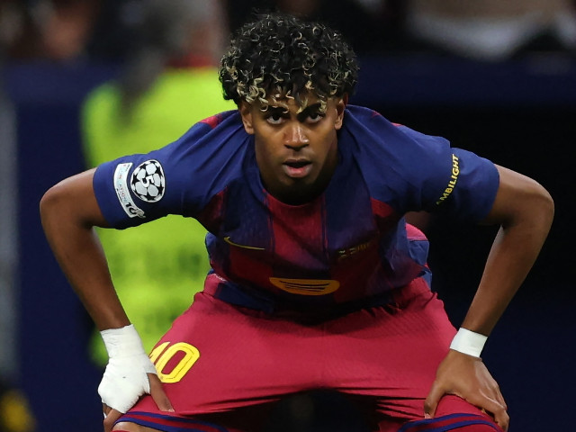 Lamine Yamal, unic în UCL la 18 ani