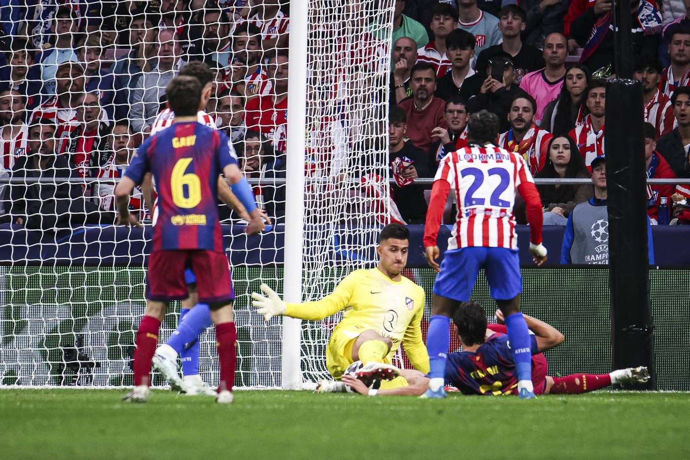 Imagine Stire I-a luat locul unui român și a ”strălucit” în Atletico Madrid - Barcelona: ”A fost eroul principal” | 2review.ro