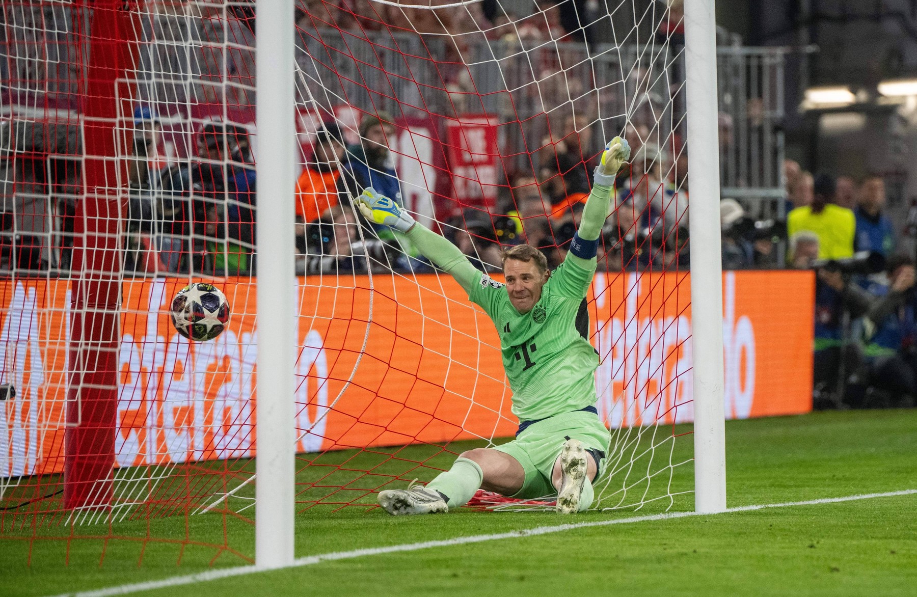 Aproape de Deja vu! Neuer a mai comis-o cu Real și în trecut, iar atunci nemții au fost eliminați din UCL