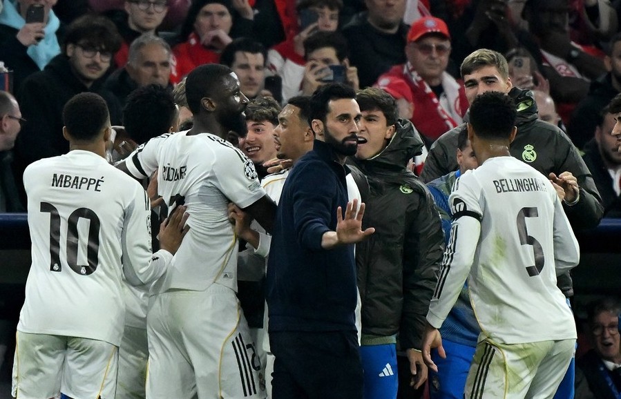 Alvaro Arbeloa a apărut la interviu și prima dată a vorbit de arbitraj: ”Nici măcar nu știa că are cartonaș”