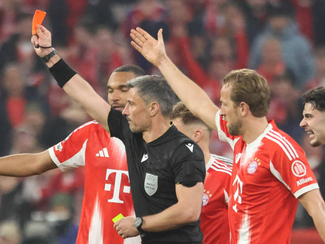 Poza pentru articolul ”Arbitrul a procedat corect”. A precizat ce i-a zis Vincic lui Camavinga, înainte să-l elimine