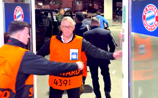 Vinicius, lăsat la stadionul lui Bayern după decizia UEFA! Autocarul lui Real Madrid a plecat fără el