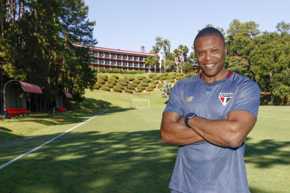 150426_chegada_julio_baptista_108-1024x683