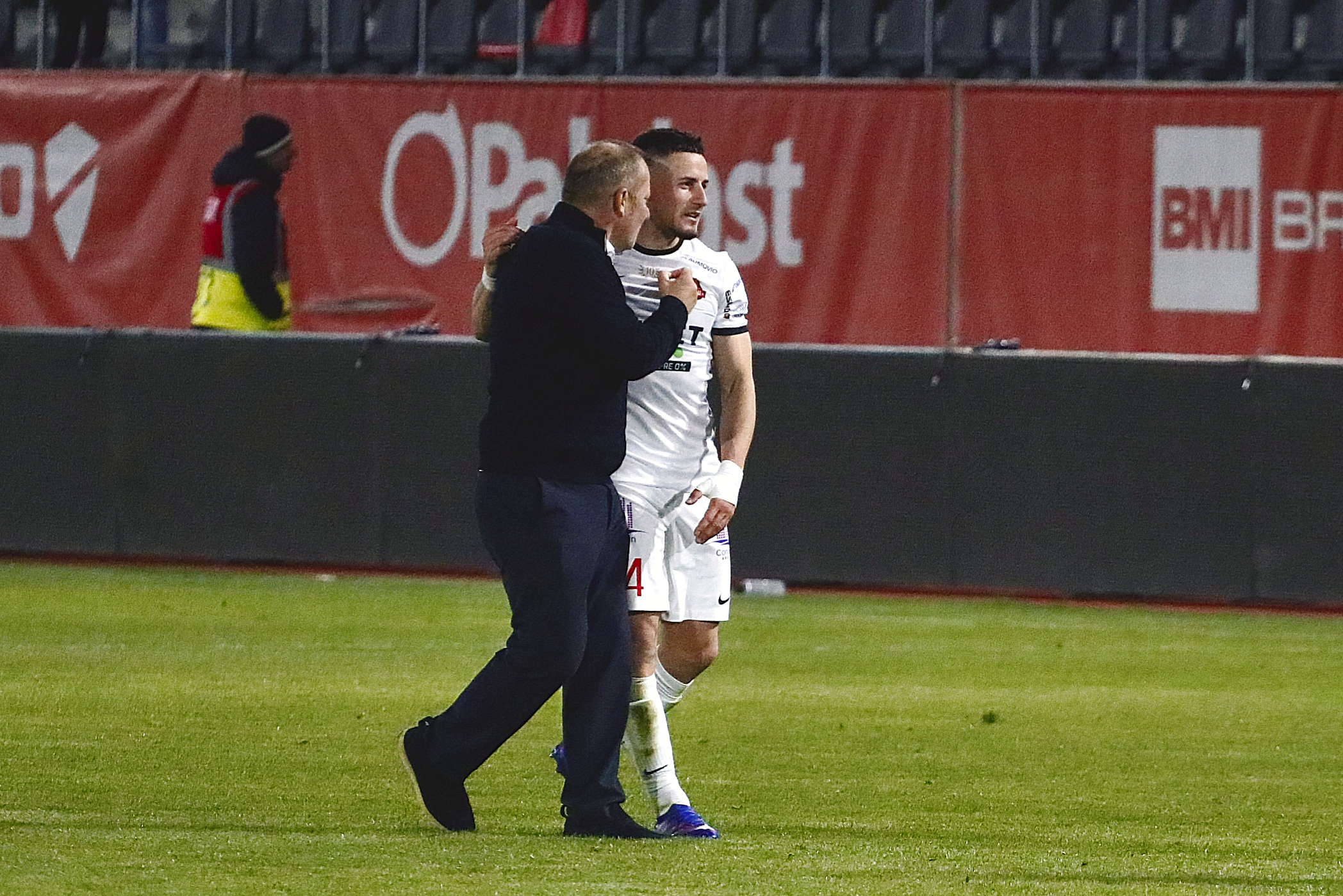 Imagine Stire Zero euro! De când nu au mai primit bani jucătorii lui Hermannstadt care au plecat în plin play-out | 2review.ro