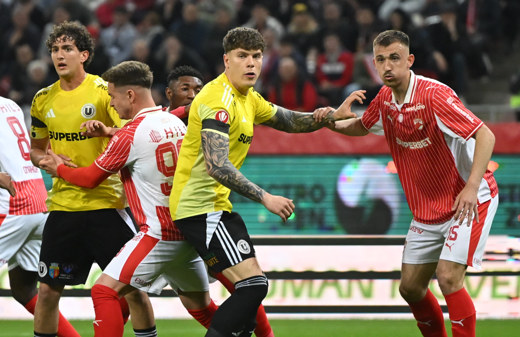 Imagine Stire Triplă lovitură pentru Dinamo, după victoria cu ”U” Cluj! | 2review.ro