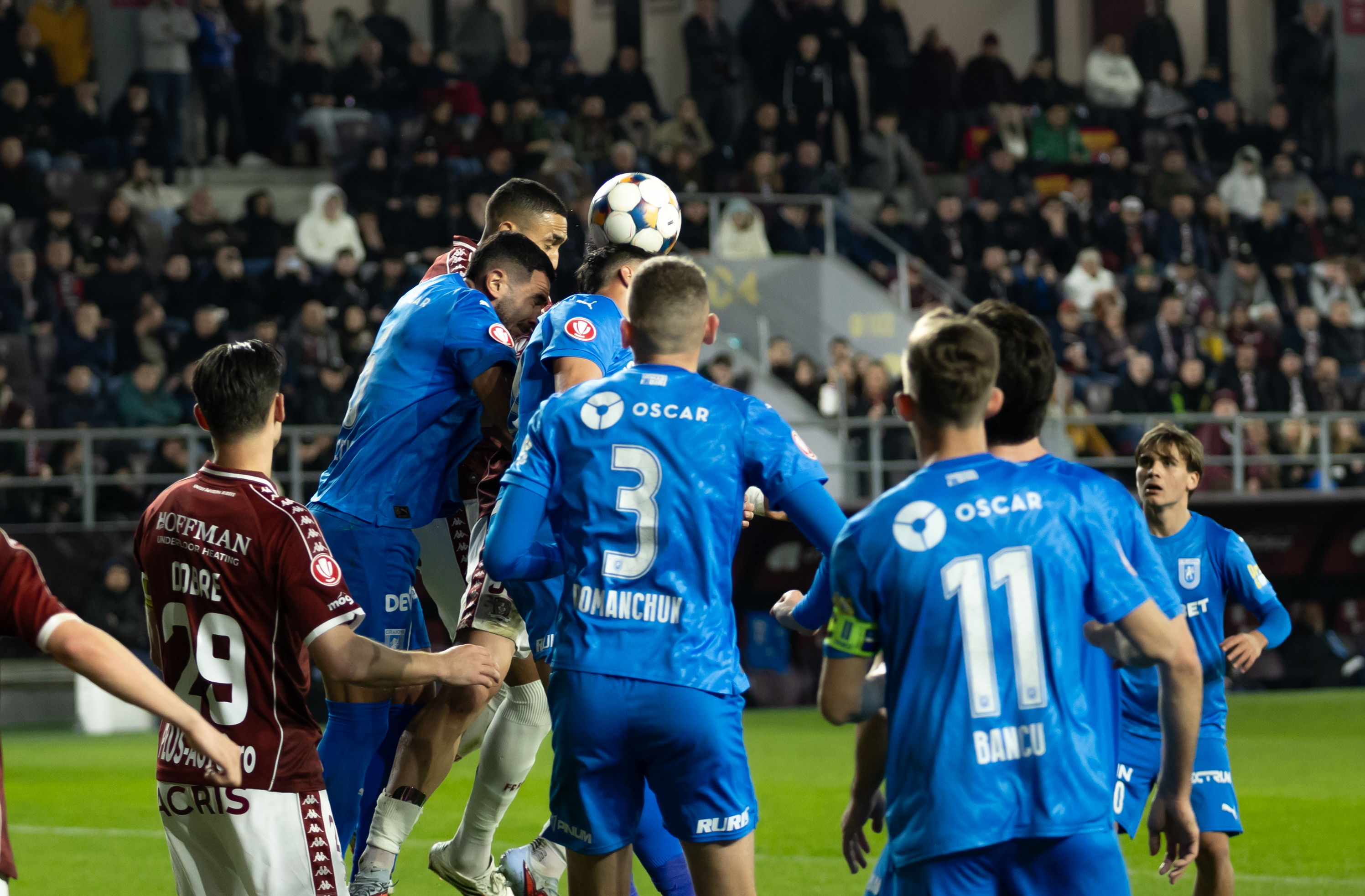 Universitatea Craiova - Rapid, Live Video, 21:00, DGS 1. Oltenii au șansa să egaleze liderul "U" Cluj! Duel tare în Bănie