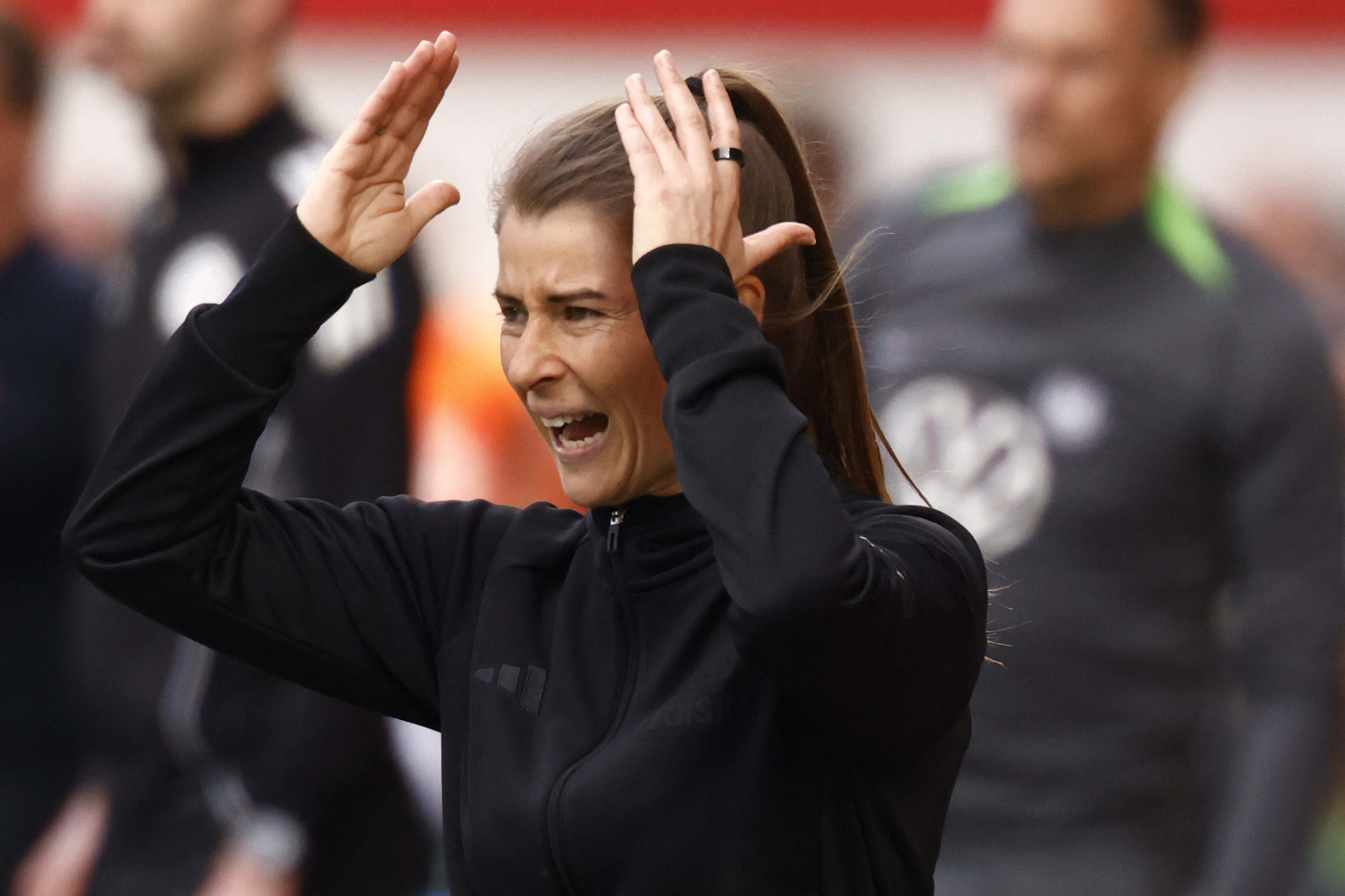 Cum a reacționat Marie-Louise Eta, după debutul cu eșec la Union Berlin! Imagini tari cu prima antrenoare din TOP 5