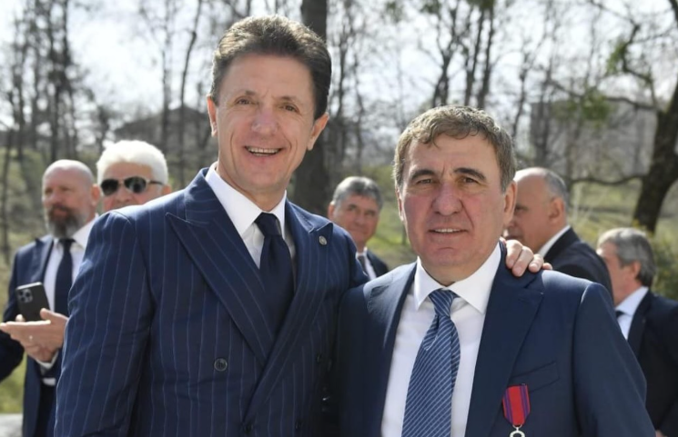 Imagine Stire Gică Popescu a reacționat, după ce Gică Hagi a ajuns selecționer: ”Ești perfect! Știu cât de mult meriți” | 2review.ro