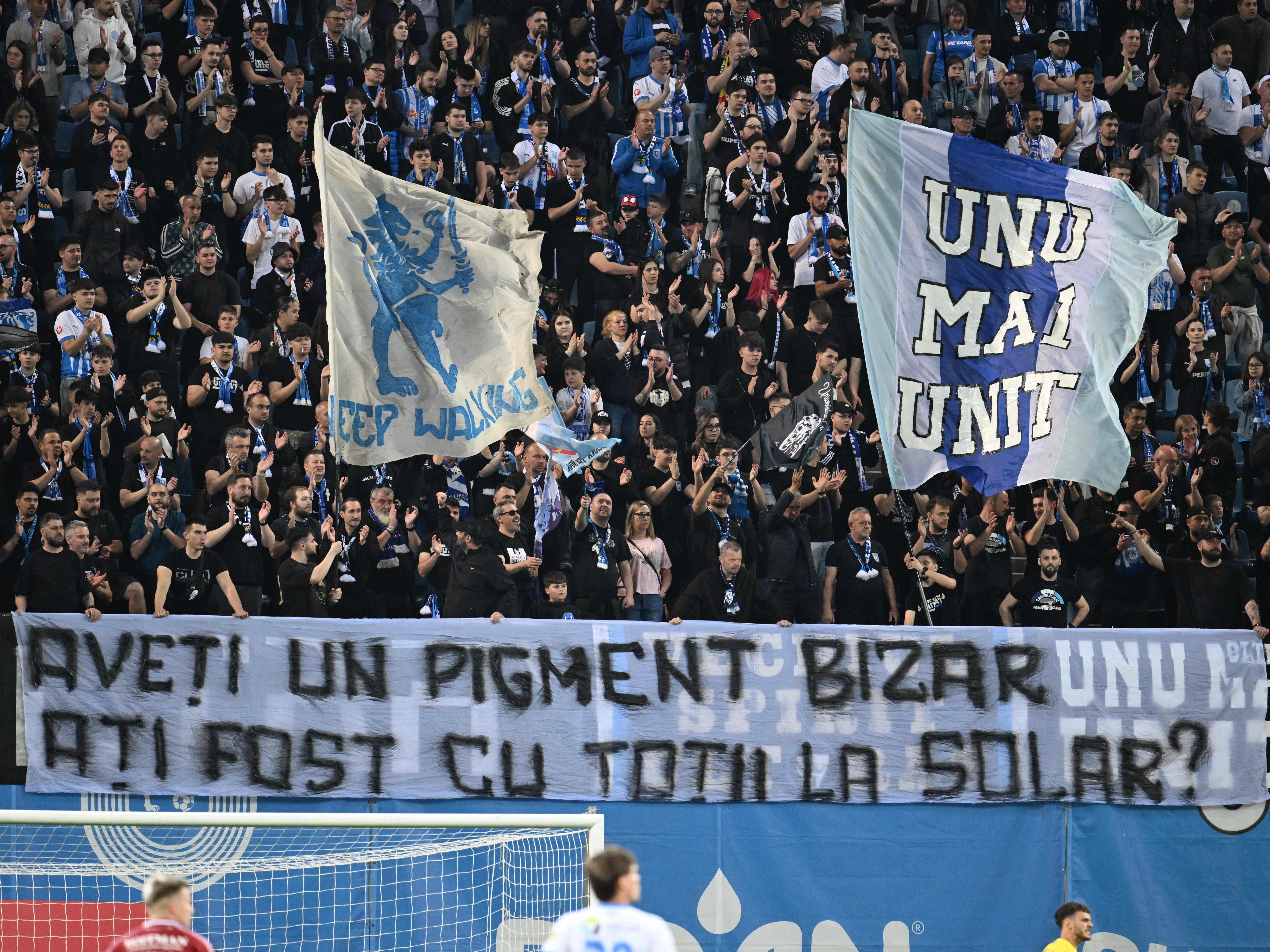 Poliția a deschis un dosar penal, după mesajele rasiste de la Craiova - Rapid