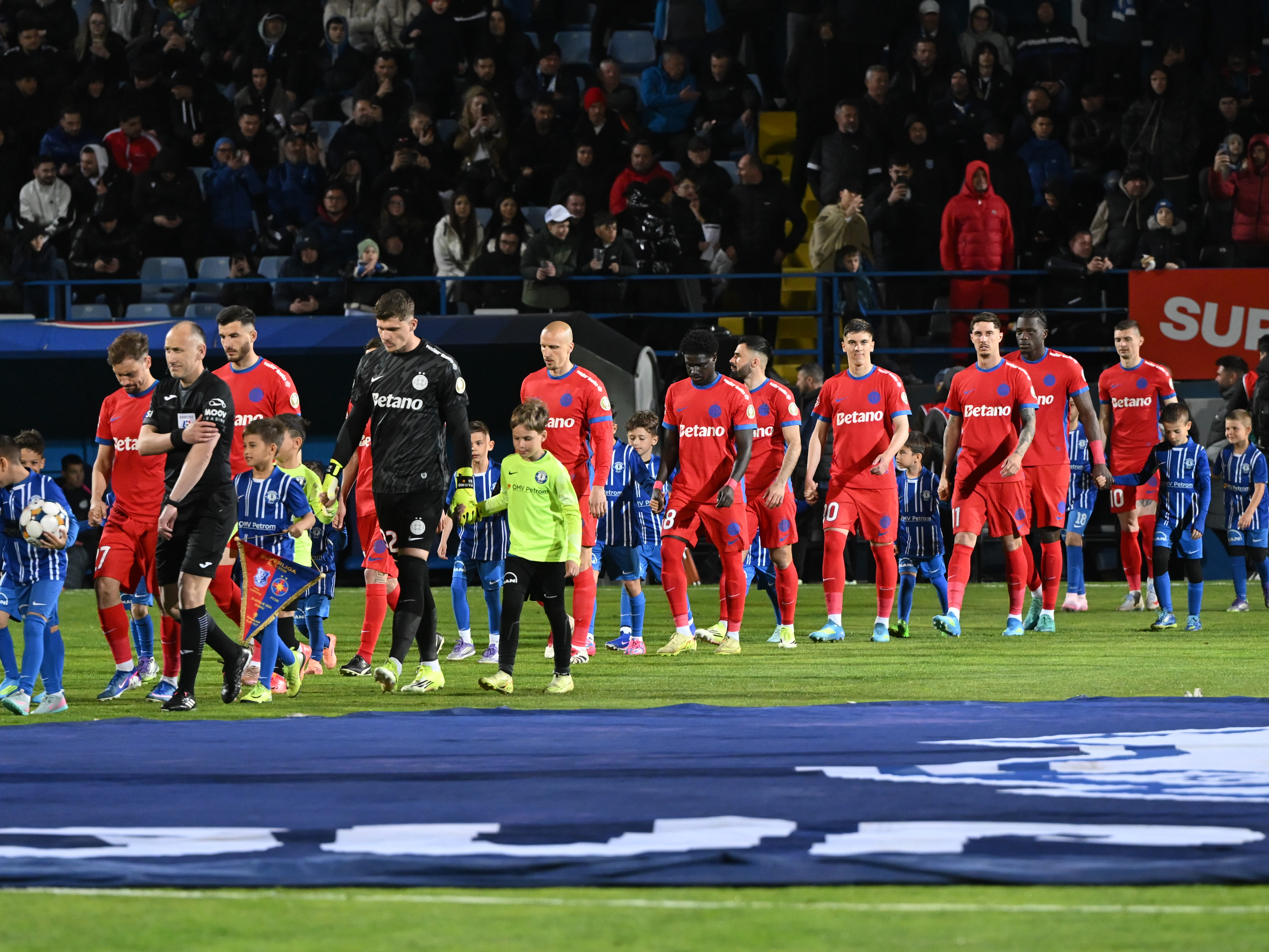 ADIO, FCSB: ”Poate mă lasă nea Gigi să plec”. Agentul îi caută deja echipă și prețul e stabilit