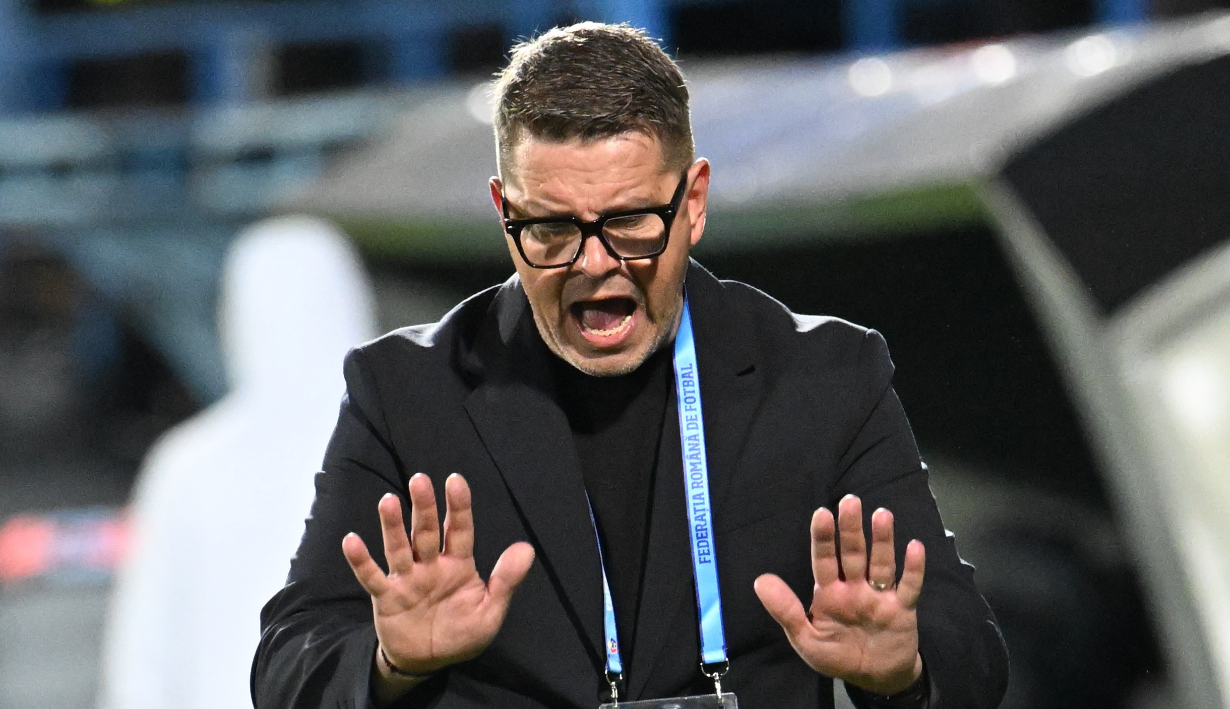 Flavius Stoican, show la conferința de presă: "Cu ce e Rădoi mai bun? E fratele meu, dar vreau să-i mănânc beregata"