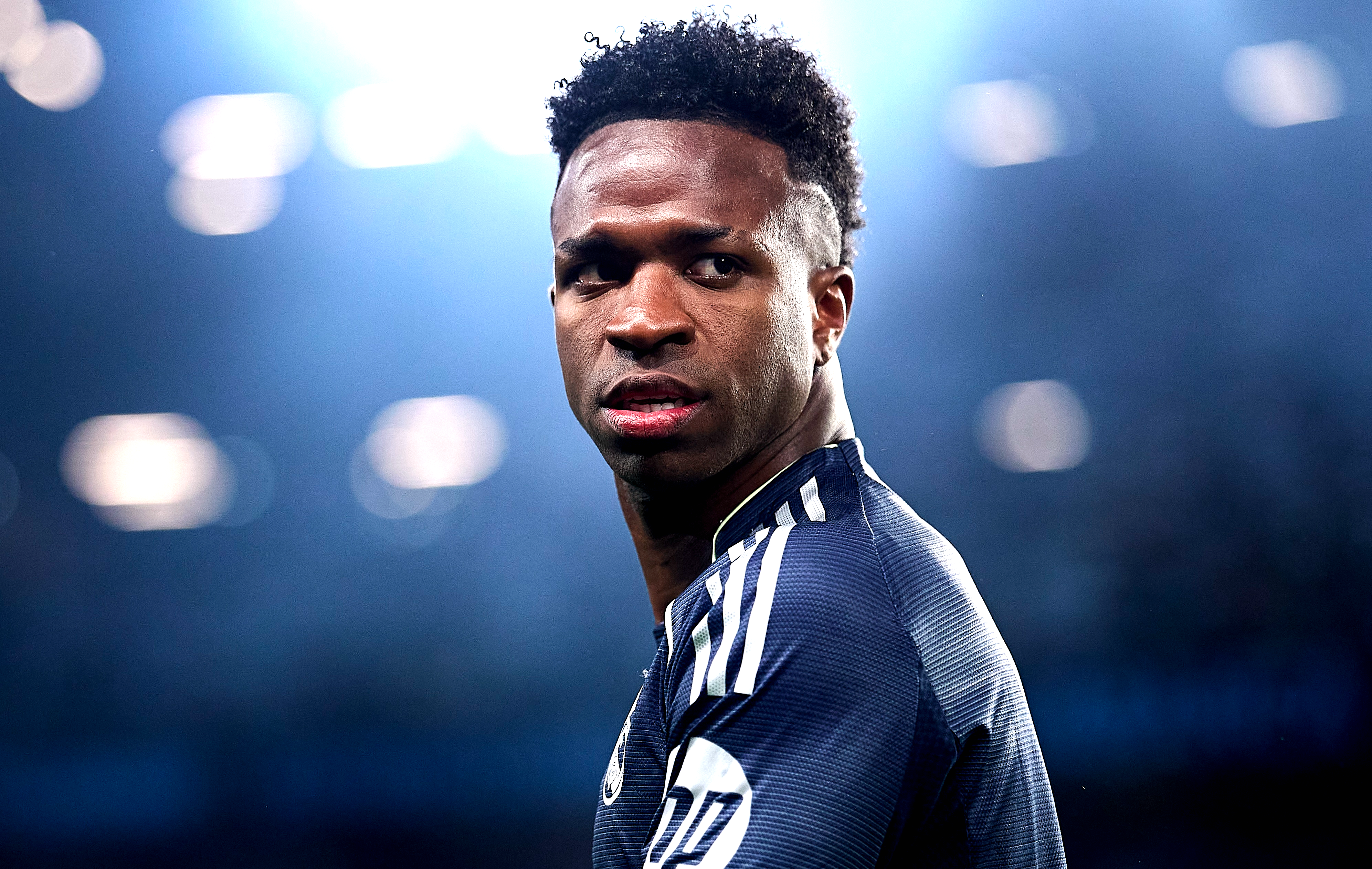 Imagine Stire Furtună la Real Madrid: tot vestiarul s-a săturat de Vinicius Junior! | 2review.ro