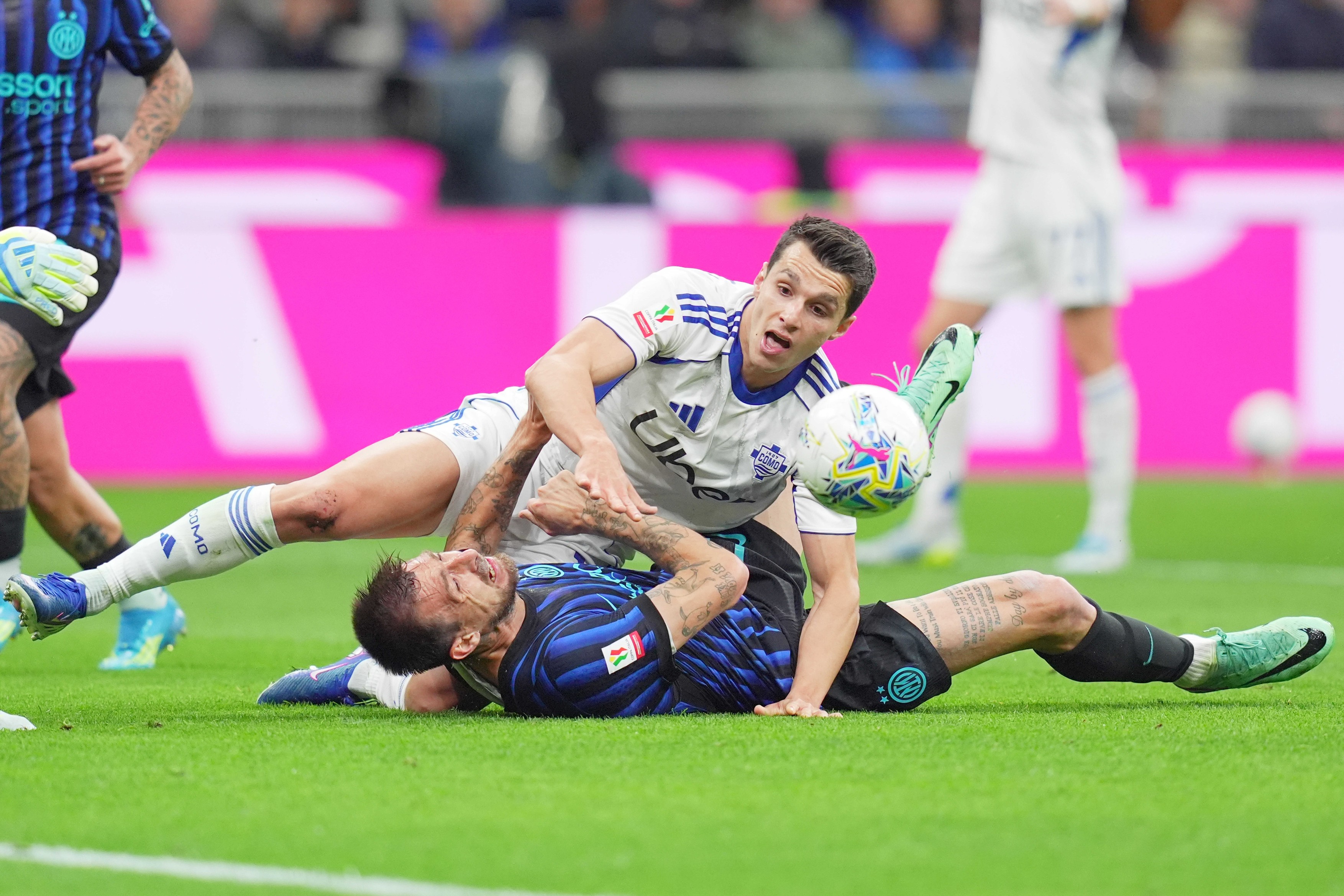 Imagine Stire Inter - Como 0-2, ACUM în semifinalele Cupei Italiei. Oaspeții au marcat din nou! Chivu e tot mai departe de finală | 2review.ro